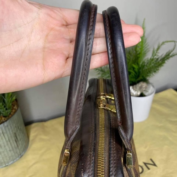 Authentic Louis Vuitton  Damier Ebene Brera bag - Picture 3 of 16